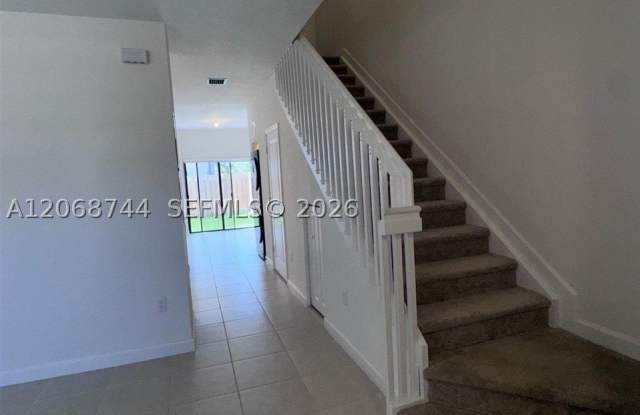 23424 SW 127th Pl Gallery 3