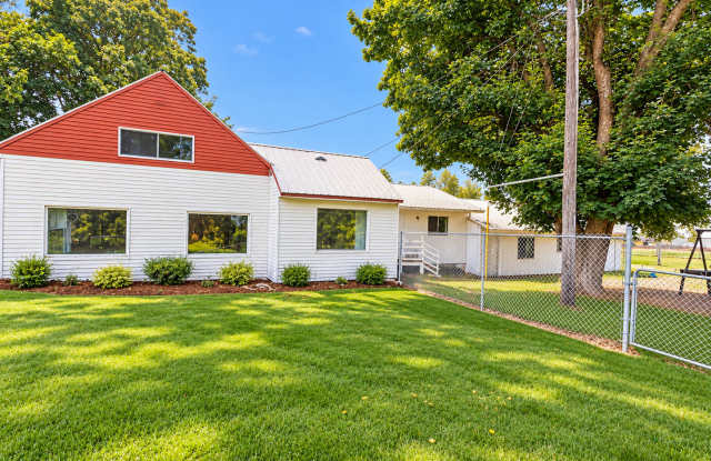 Spacious 4-Bedroom, 2.5-Bath Home in Spokane Gallery 3