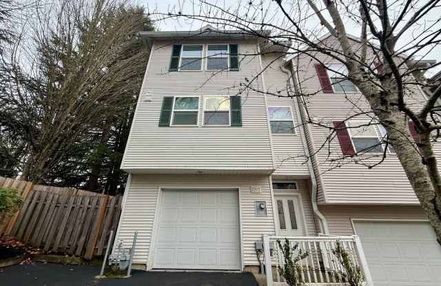 3 BED 3.5 BATH TOWNHOUSE IN SOUTH BEAVERTON!! MOVE IN SPECIAL photos photos 3 BED 3.5 BATH TOWNHOUSE IN SOUTH BEAVERTON!! MOVE IN SPECIAL photos photos