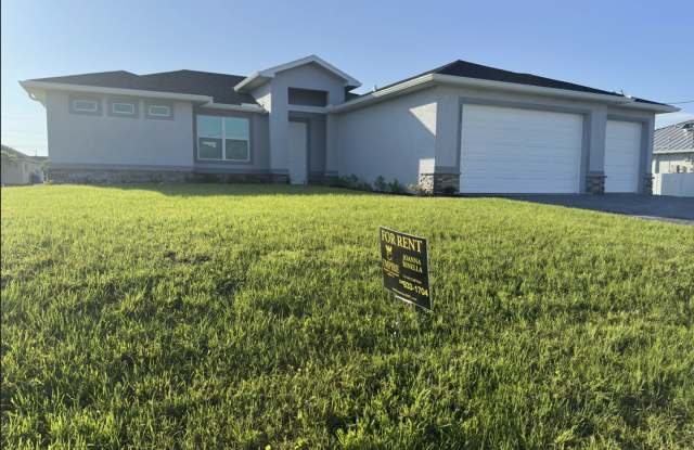 NW Cape Coral Home 4 Bedroom/ 2 Bath/ 3 Car Garage photos photos