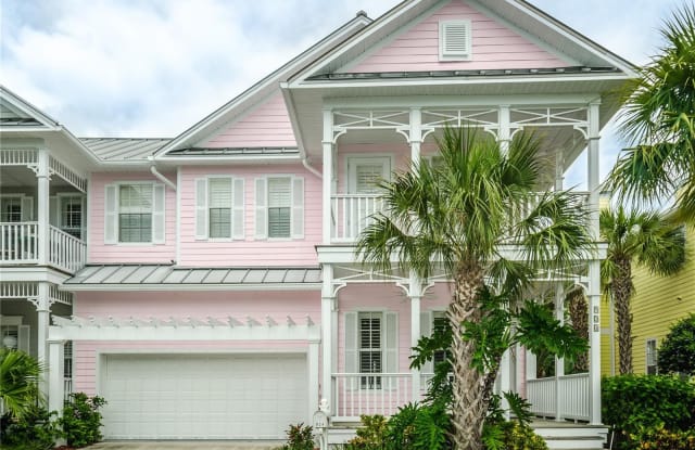 924 HEMINGWAY CIRCLE - 924 Hemingway Circle, Tampa, FL 33602