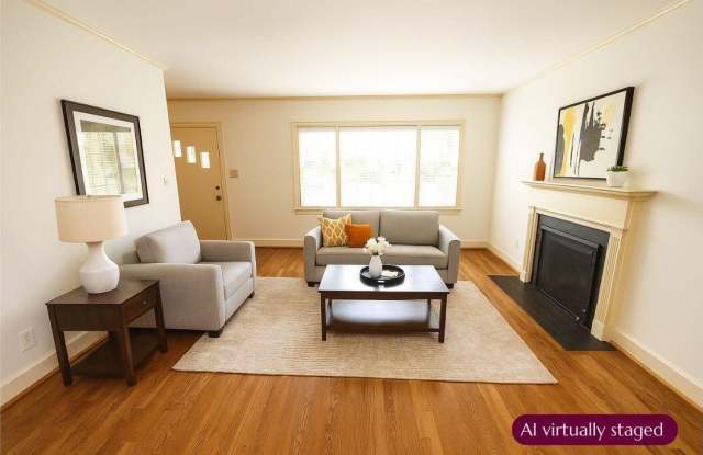 405 Holiday Road photos photos