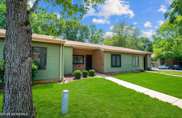 222 Medford Court photos photos