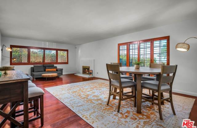 2925 Dona Susana Dr - 2925 Dona Susana Drive, Los Angeles, CA 91604