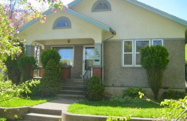 806 Spring Ave photos photos