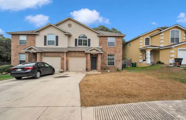 Townhome in NW San Antonio for Rent Gallery 1