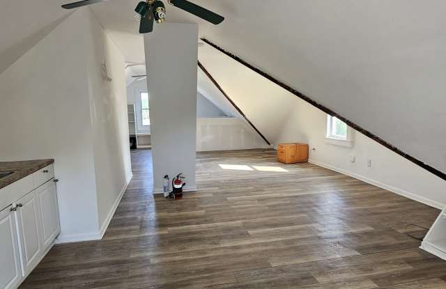 53 Davis Avenue photos photos