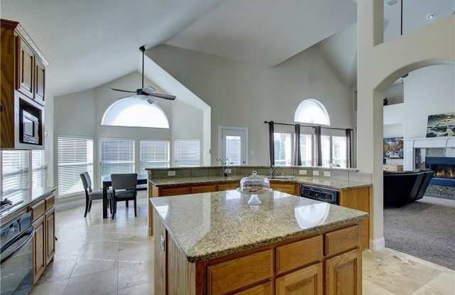 6917 Shady View Court Gallery 3