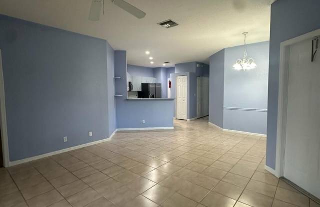 8900 NW 54th Street Gallery 4