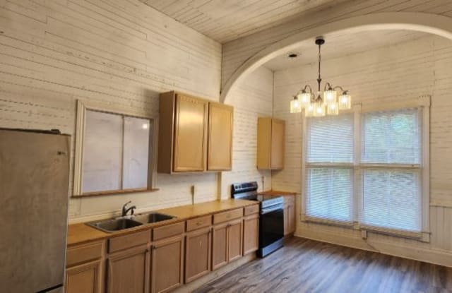 605 4th ST 605 4TH ST - 605 North 4th Street, Orange, TX 77630 605 4th ST 605 4TH ST - 605 North 4th Street, Orange, TX 77630