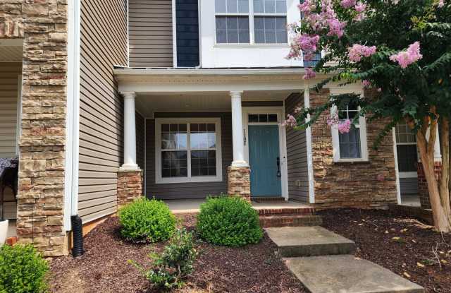Two Primary Suites - 118 Walnut Cove Drive, Mooresville, NC 28117