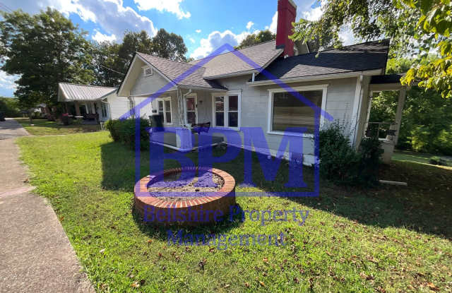 Charming 2-Bedroom Home in the Heart of Dickson! photos photos