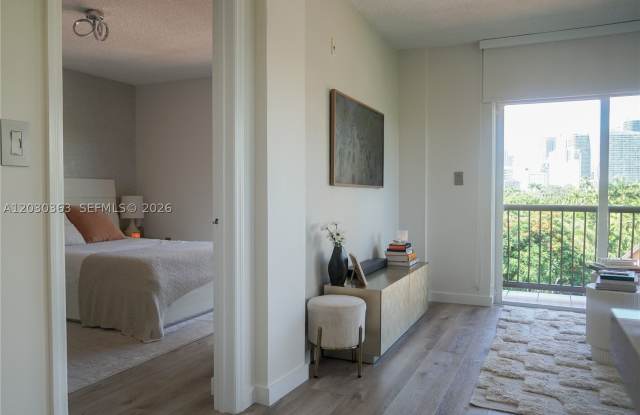1918 Brickell Ave Gallery 2