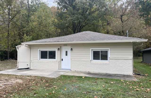 15495 Martha Street photos photos