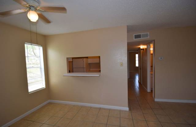 2725 Waldron Road Gallery 2