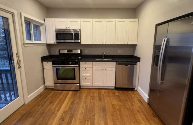 178 Bowen St. photos photos