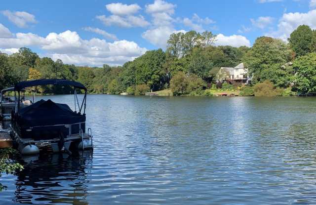 2272 COMPASS POINT LANE Gallery 4