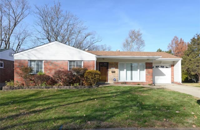 1133 Putter Ln - 1133 Putter Lane, University City, MO 63132