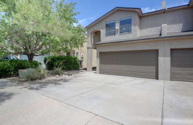 Amazing Updated 3 Bedroom Near Coors and I-40!! photos photos