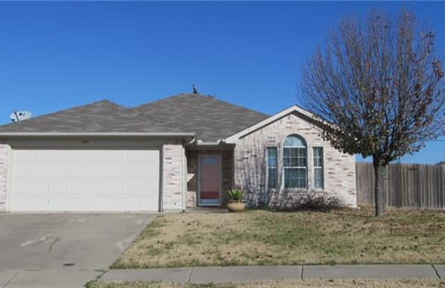 1401 River Trail Drive - 1401 River Trail Dr, Midlothian, TX 76065