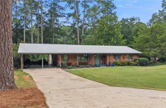 535 Riverhill Gallery 2