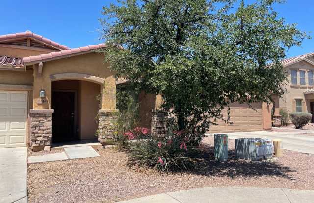 Four bedroom 2 bath in Laveen Farms photos photos