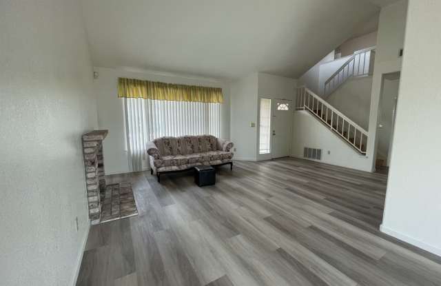 Beautiful 3 Bedroom 2.5 Bath Home in East Vallejo Gallery 4