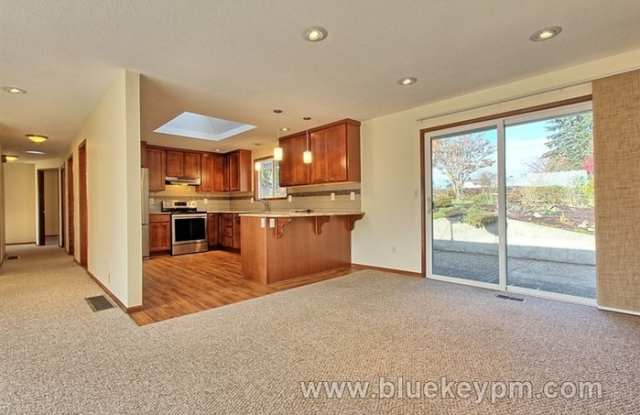 1160 Clayton Way Gallery 4