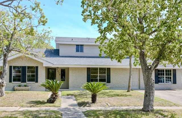 5210 Honeysuckle photos photos