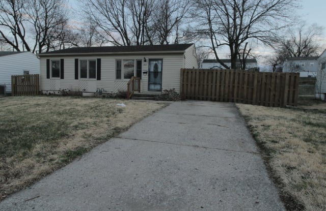 801 West 38th Street North - 801 West 38th Street North, Independence, MO 64050