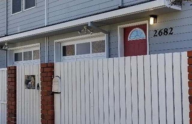 2682 Halsey Ave, Redwood City, CA 94063 - 2682 Halsey Avenue, North Fair Oaks, CA 94063