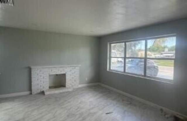 2329 FAIRWAY Drive Gallery 3