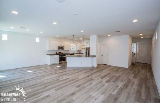 7786 Tyrell Peaks Street Gallery 2