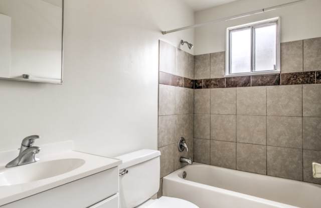 18 E. Rock Creek Manor Gallery 2