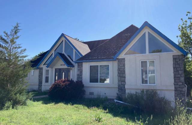 Ranch with Unfinished Basement in D20 with AC! photos photos