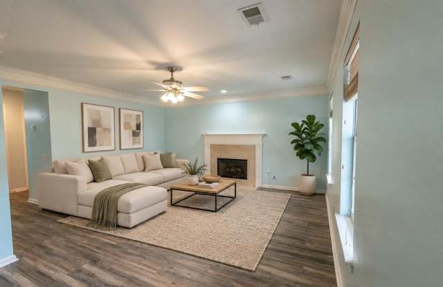 1525 Royal Colony Road Gallery 3