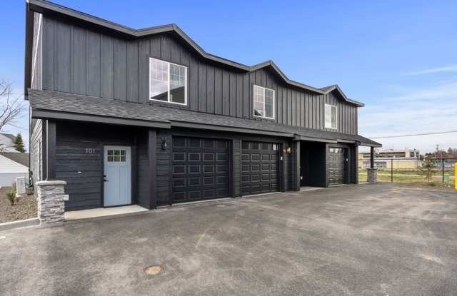Luxury Living Off Appleway Trial Brand New-2 bed 2.5 bath townhomes-Available now photos photos