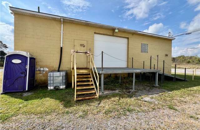 4772 Harlansburg Rd photos photos