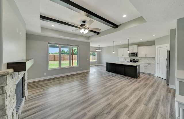 Luxury Townhome Gallery 4
