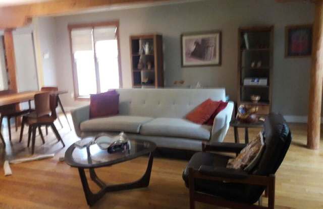 29 Farm Drive Gallery 4