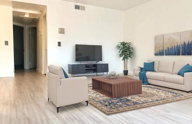 Coming Soon!! Live in the heart of Downtown Long Beach, just minutes from the beach! Beautiful 2 Beds/ 2 Baths photos photos