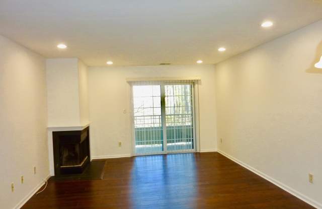 1605 Stoneridge Circle Gallery 3
