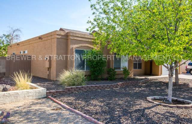 1537 East Dava Drive Gallery 4
