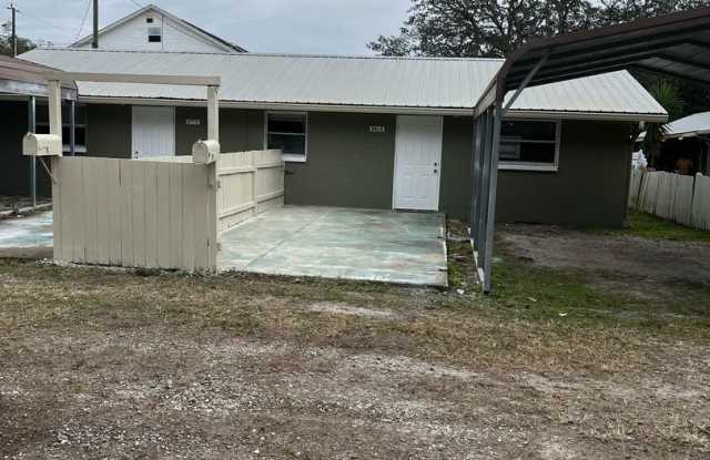 For Rent: Charming 1-Bedroom Home in Zephyrhills! photos photos
