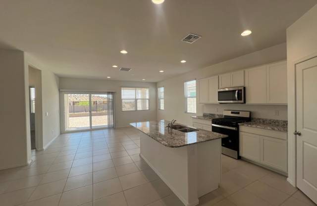 15645 W Desert Hollow Gallery 3