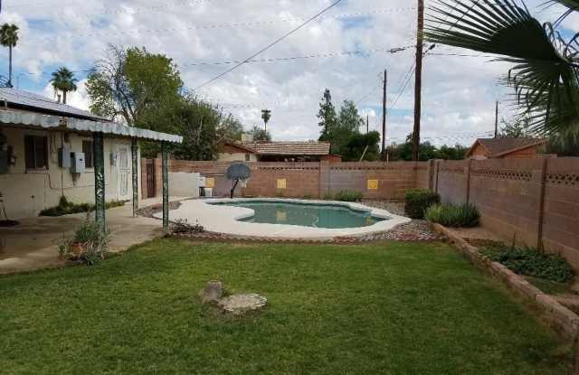 1841 E PALMCROFT Drive Gallery 2