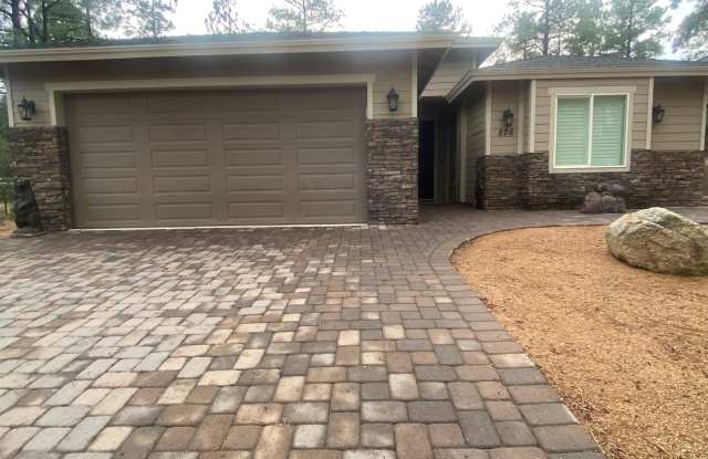 826 Hemlock Avenue photos photos