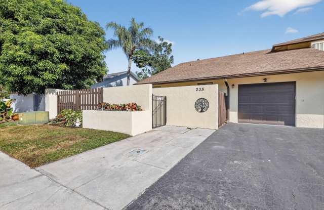 235 SW 29th Avenue photos photos