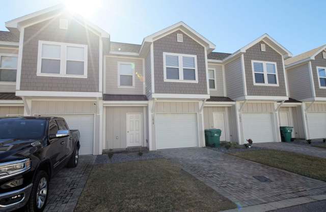 Great Location in Fort Walton Beach Near Bases and Hospital. - 1828 Stable Lane, Wright, FL 32547