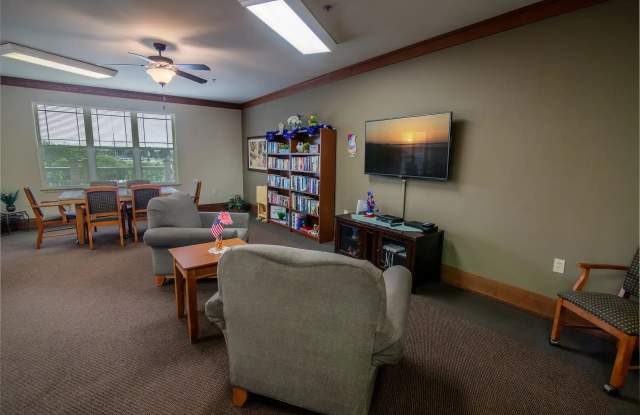 Hill Crest - Senior Housing Gallery 2